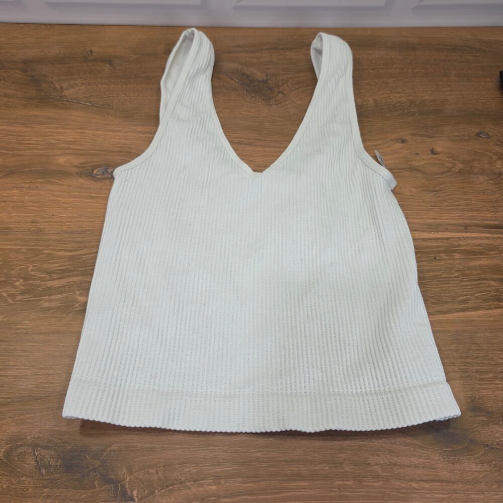 Nikibiki Ribbed Seamless V-Neck Tank Top White One Size Basic Y2K